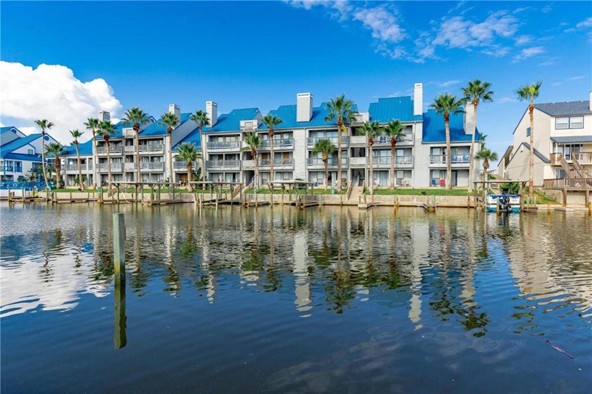 Snow Condos Corpus Christi Bilik gambar