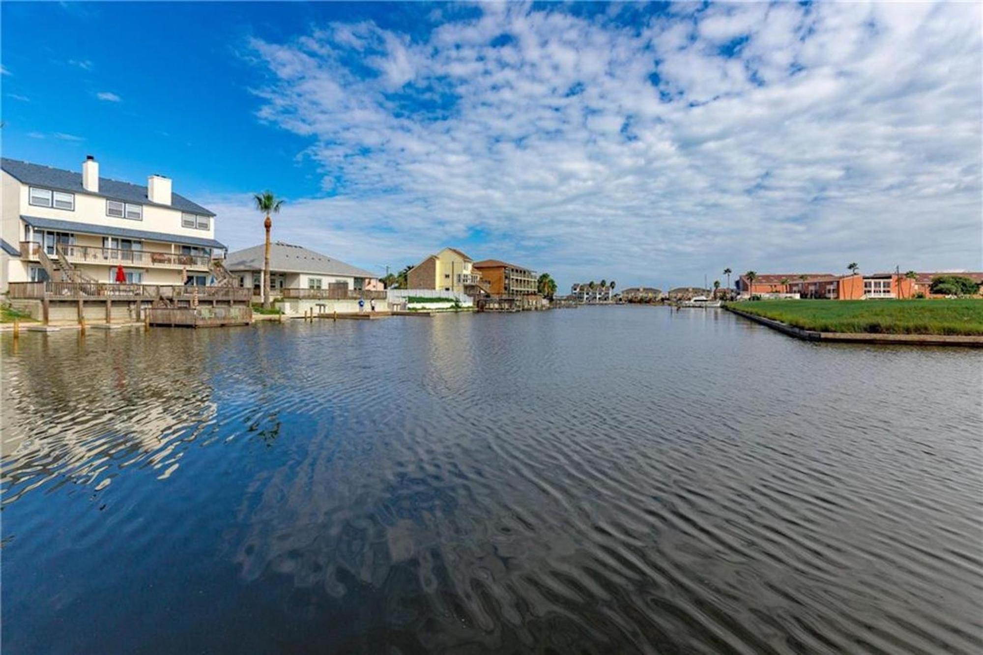 Snow Condos Corpus Christi Bilik gambar